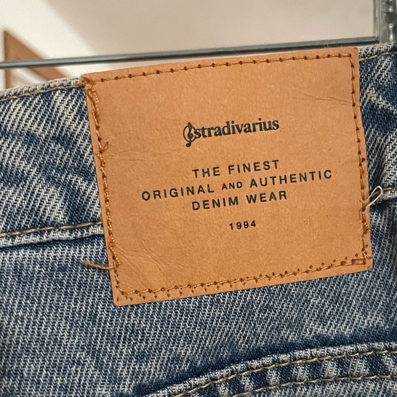 Stradivarius Mom Jeans - Picture 4 of 6